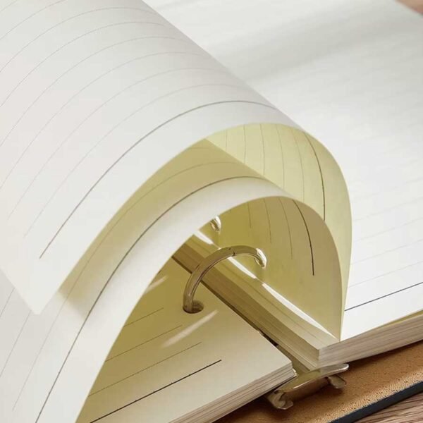 Caderno Argolado Capa em Couro A5 - Linora