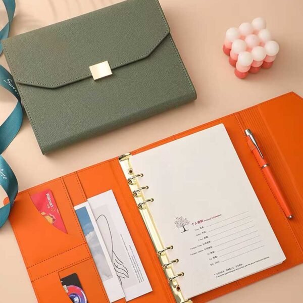 Caderno Diário Retrô Argolado Capa em Couro A6 - Linora