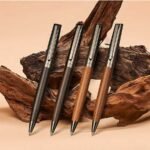 Caneta Esferográfica Madeira e Metal Premium c/ Estojo - Linora