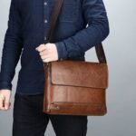 Bolsa de Couro com Alça Retrô para Notebook - Linora