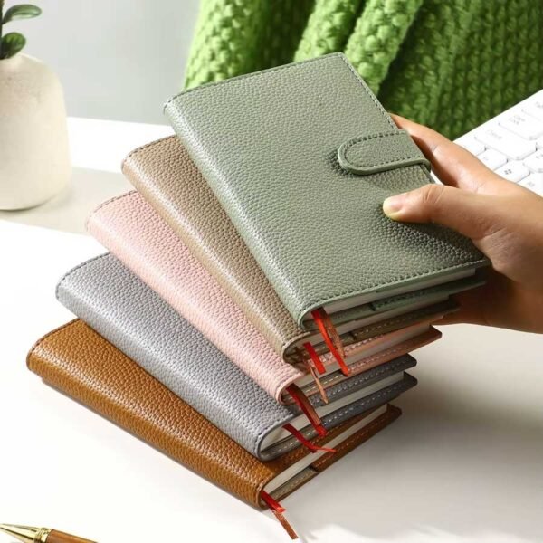 Planner Semanal não Datado Capa em Couro A6 - Linora