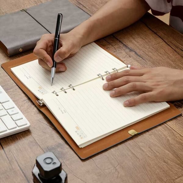 Caderno Argolado Vintage Capa em Couro A5 - Linora